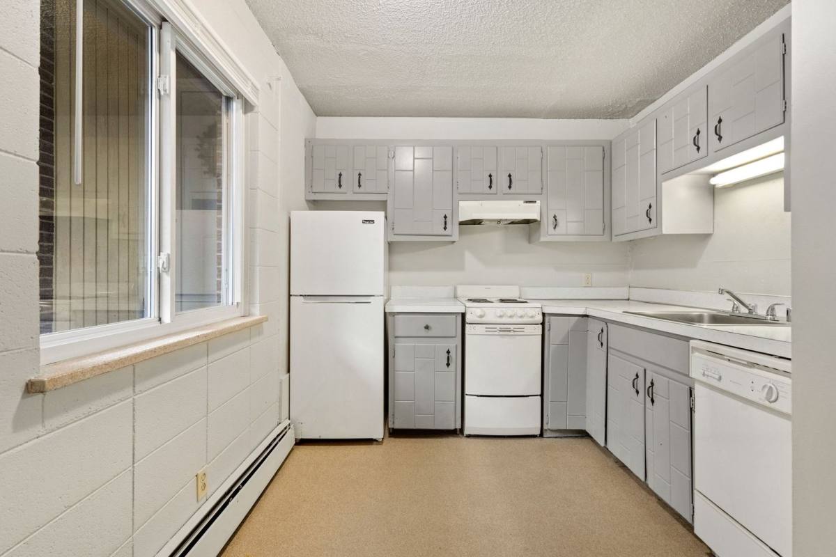 Apartment for rent at 1900-1906 11th Ave, Greeley, CO 80631
