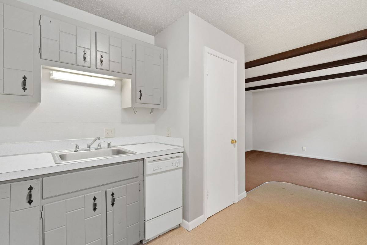 Apartment for rent at 1900-1906 11th Ave, Greeley, CO 80631