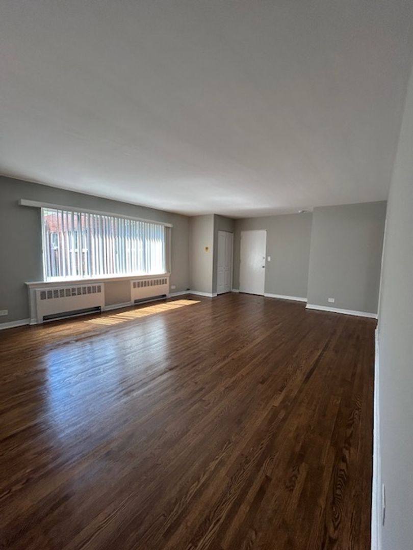 Apartment for rent at 231 N Ridge, Evanston, IL 60202