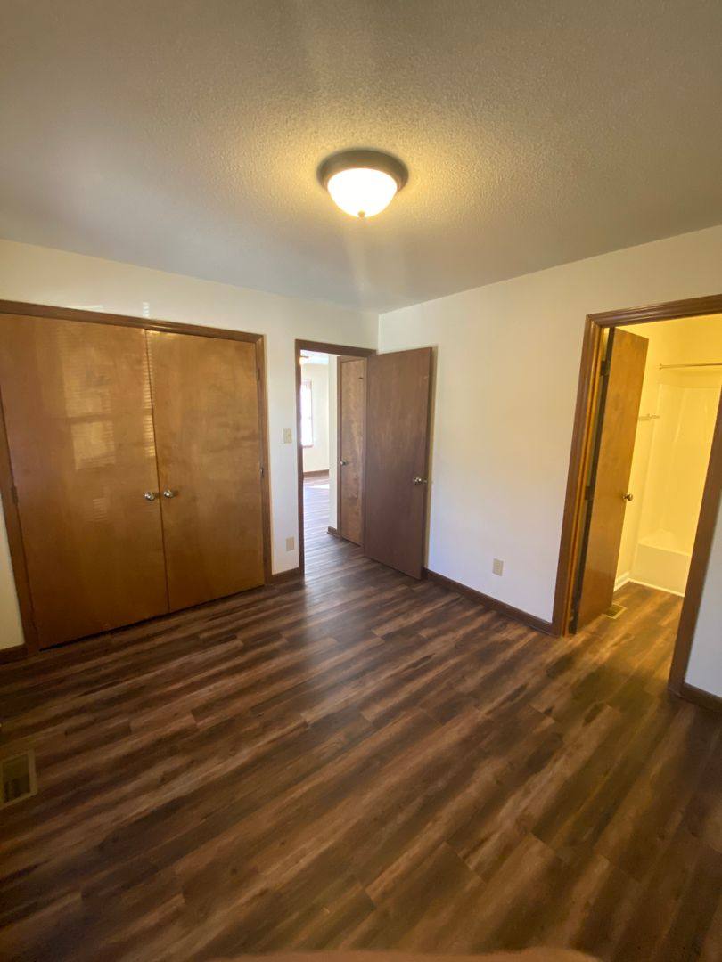 Apartment for rent at 1512 Collegeview Ave, Raleigh, NC 27606