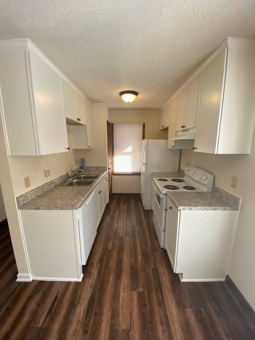 Apartment for rent at 1512 Collegeview Ave, Raleigh, NC 27606