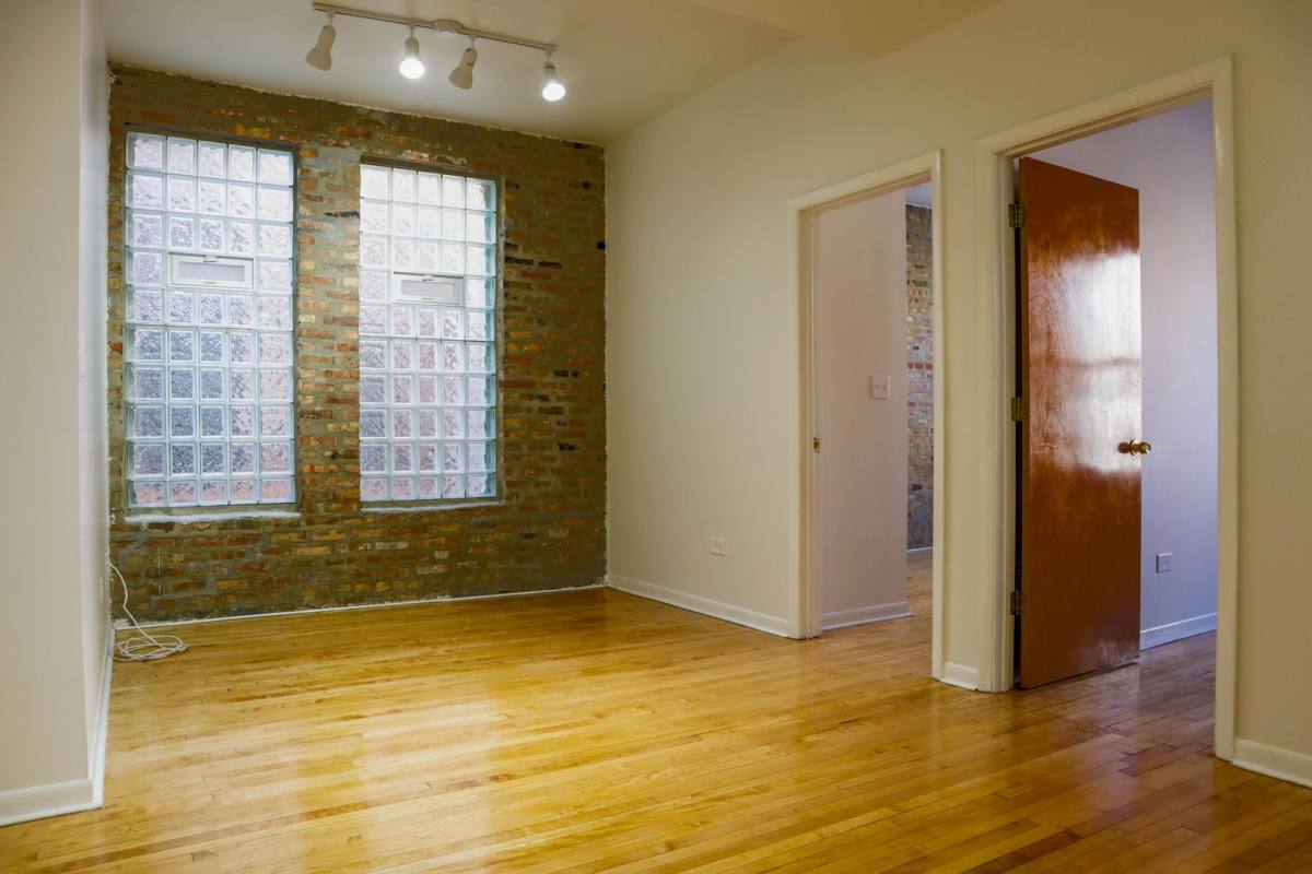 Apartment for rent at 1400 W Taylor St, Chicago, IL 60607