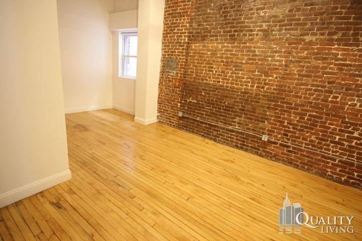 Apartment for rent at 579 Broadway #3B, New York, NY 10012