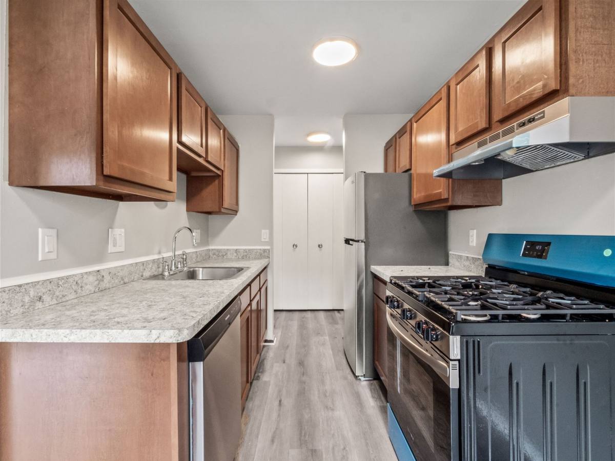 Apartment for rent at 23243 E 15 Mile Rd, Clinton Township, MI 48035