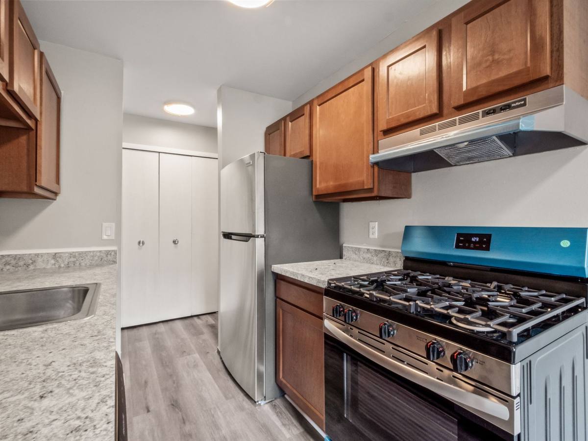 Apartment for rent at 23243 E 15 Mile Rd, Clinton Township, MI 48035