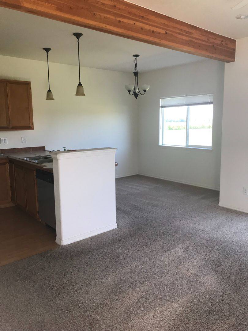 Apartment for rent at 105 Thendara Park, Everson, WA 98247