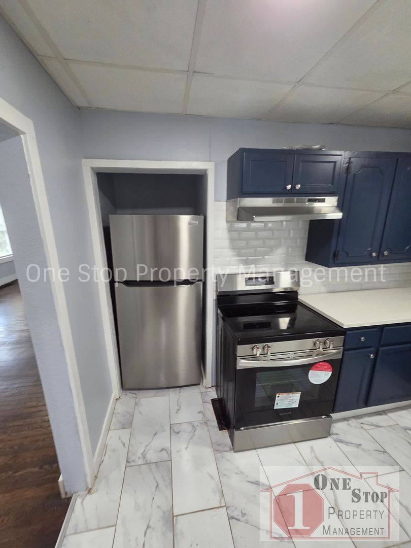 House for rent at 5130 NE Baxter Ave, Kansas City, MO 64119