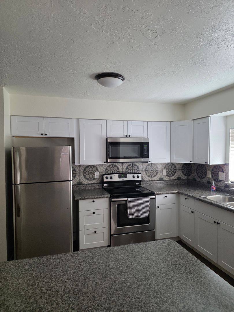 Townhouse for rent at 5109 Redlands Rd NW, Albuquerque, NM 87120