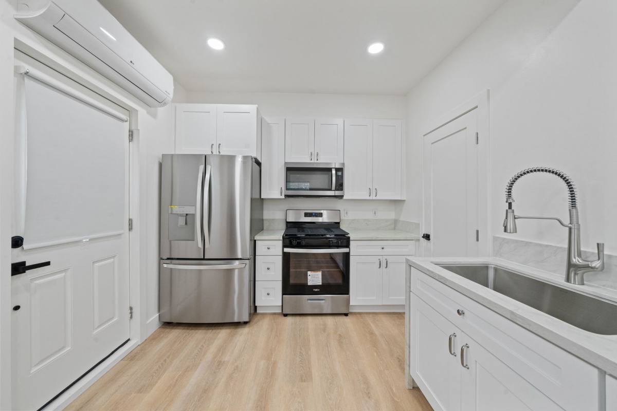 House for rent at 6842 Estrella Ave #ADU, San Diego, CA 92120