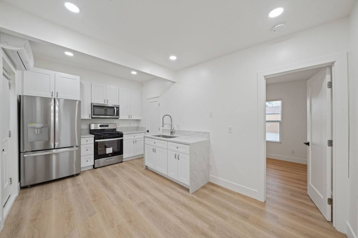 House for rent at 6842 Estrella Ave #ADU, San Diego, CA 92120
