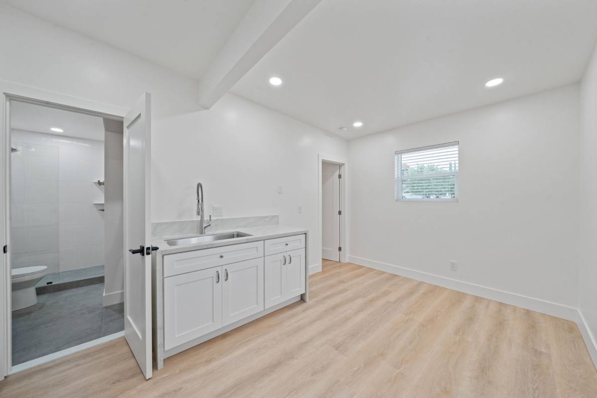 House for rent at 6842 Estrella Ave #ADU, San Diego, CA 92120