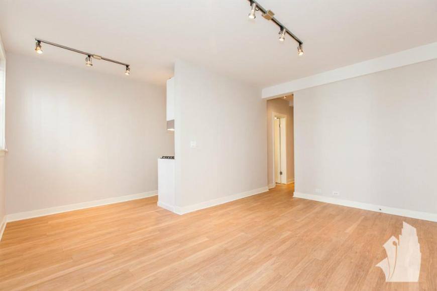 Apartment for rent at 511 W Belmont, Chicago, IL 60657