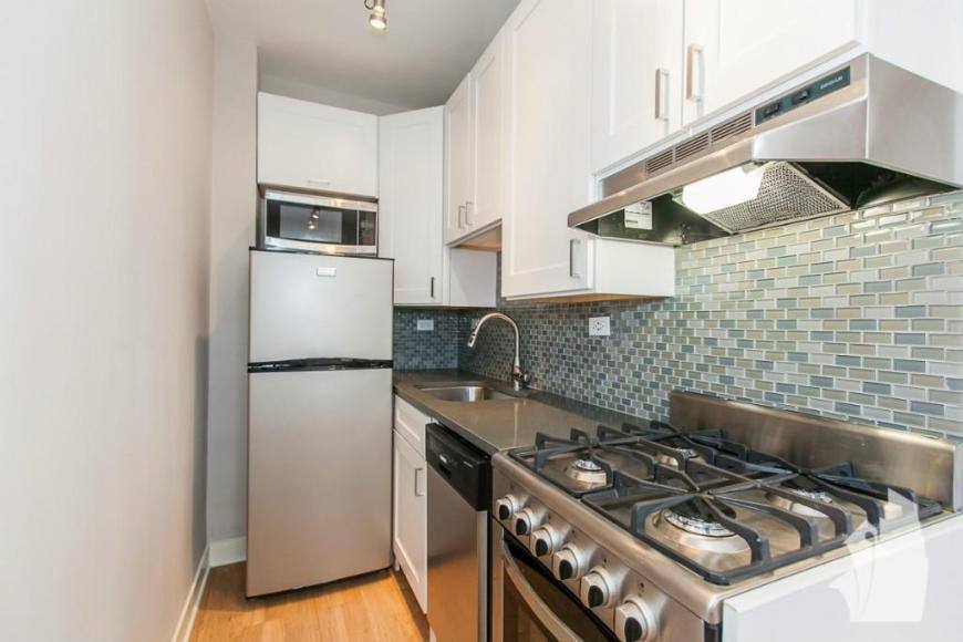 Apartment for rent at 511 W Belmont, Chicago, IL 60657