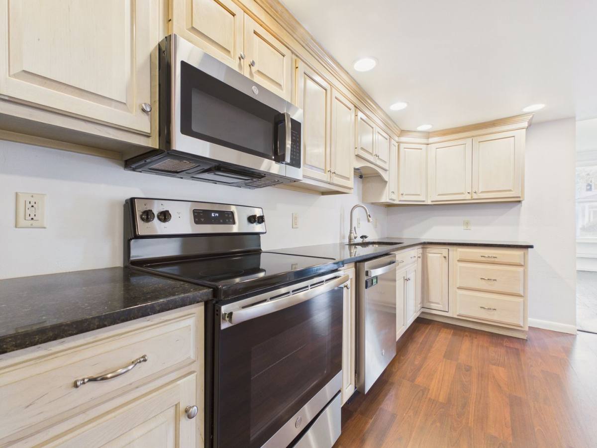 Apartment for rent at 221 N Spring St, Middletown, PA 17057