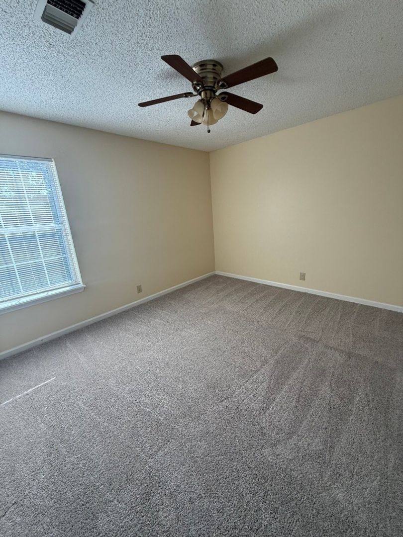 Townhouse for rent at 615 Castlegate Dr, Nashville, TN 37217
