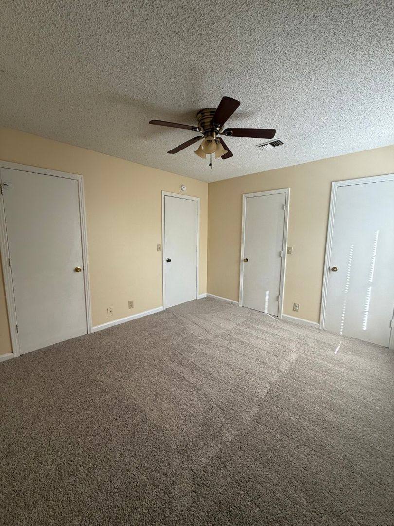 Townhouse for rent at 615 Castlegate Dr, Nashville, TN 37217