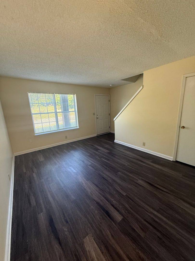 Townhouse for rent at 615 Castlegate Dr, Nashville, TN 37217