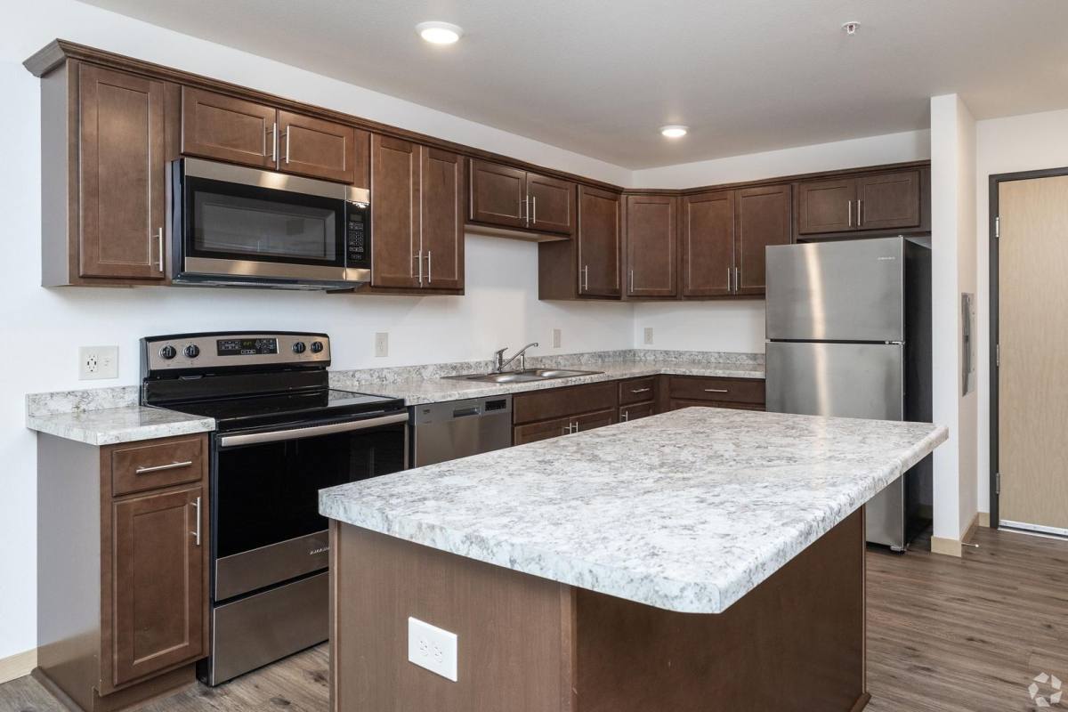 Apartment for rent at 1625 24th Ave NW, Owatonna, MN 55060