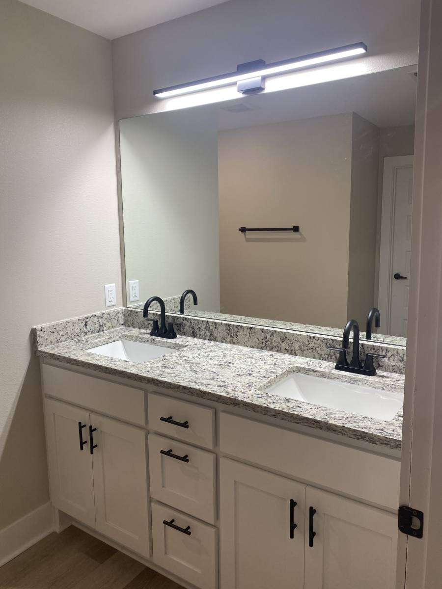 Townhouse for rent at 1327 Bunny Rabbit Rd, Athens, TX 75751