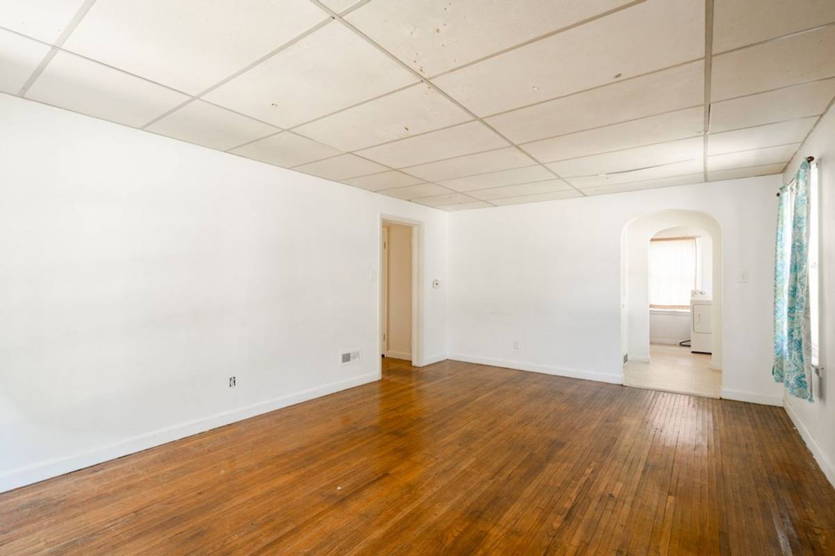 Townhouse for rent at 804 W 18th St, Cedar Falls, IA 50613
