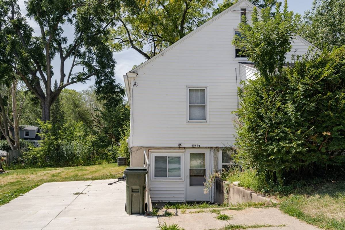 Townhouse for rent at 804 W 18th St, Cedar Falls, IA 50613