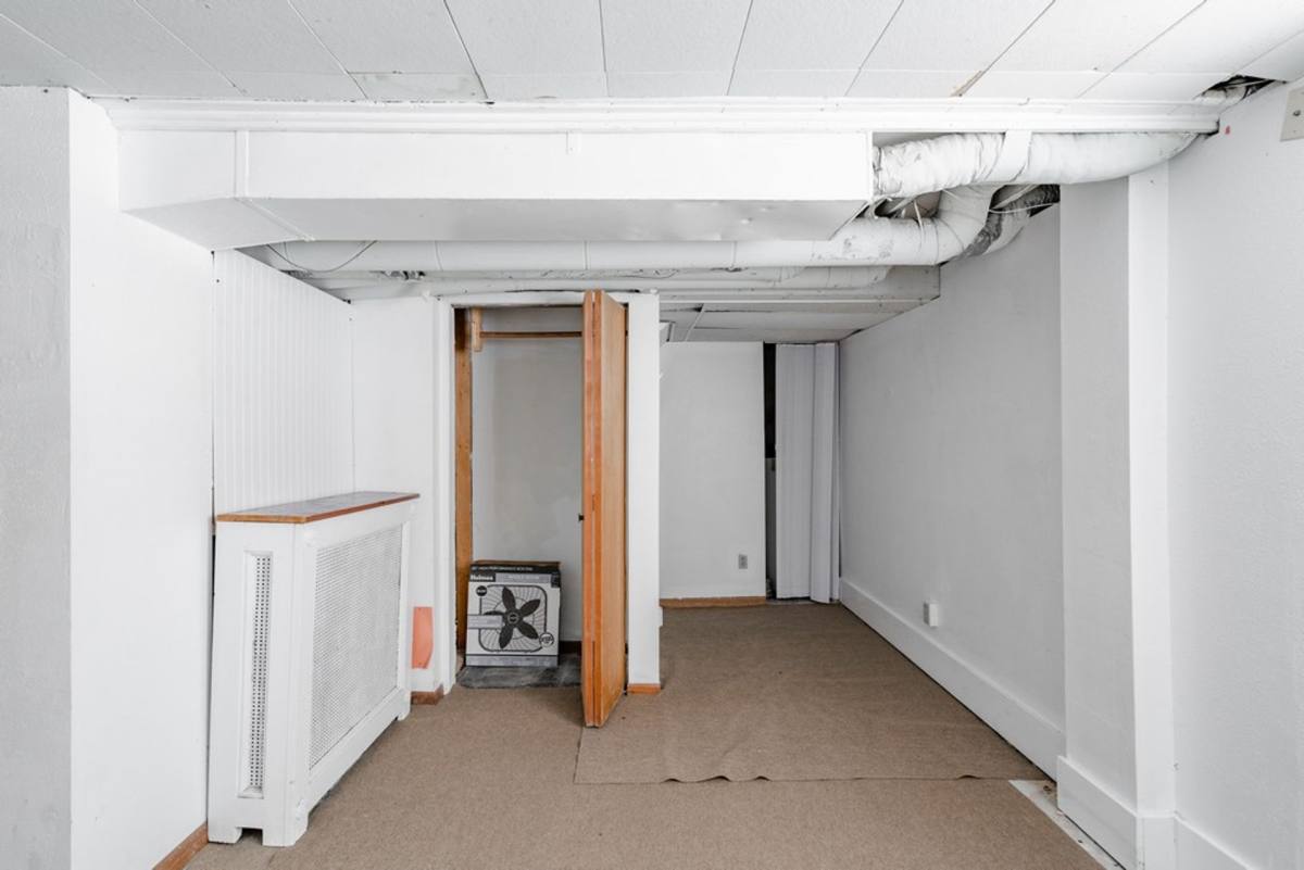 Townhouse for rent at 804 W 18th St, Cedar Falls, IA 50613