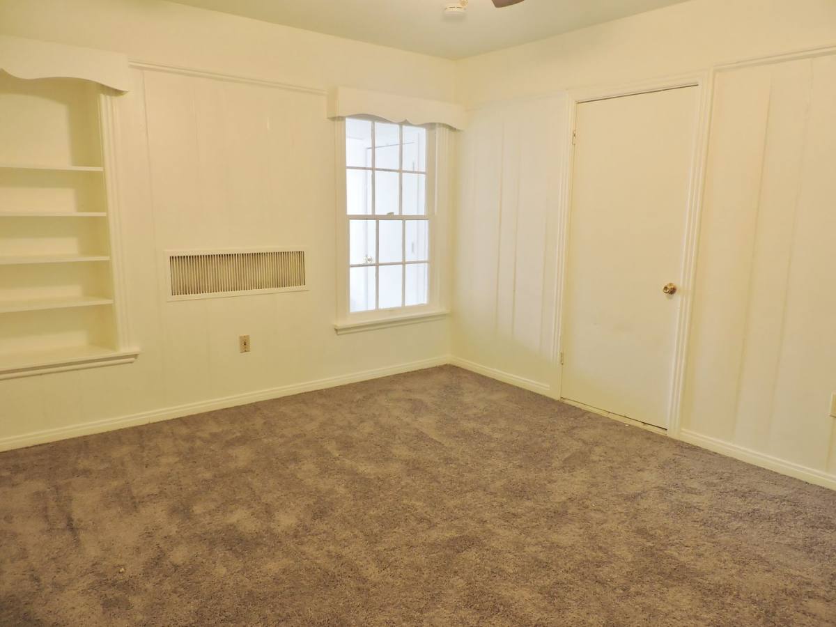 House for rent at 3425 Westcliff Rd S, Fort Worth, TX 76109