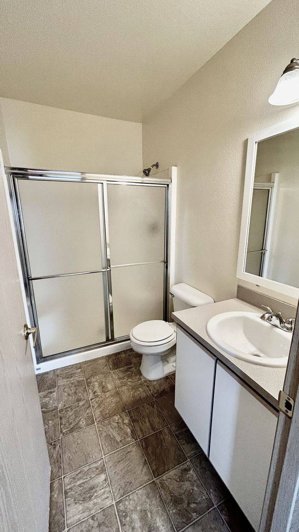 Apartment for rent at 1802 N Pine St, Canby, OR 97013