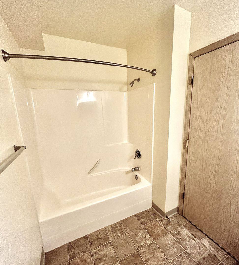 Apartment for rent at 1802 N Pine St, Canby, OR 97013
