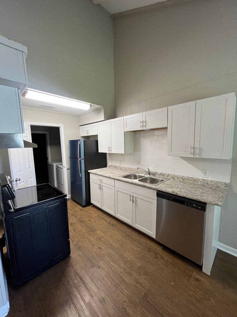 Apartment for rent at 198 Wendwood Dr, Statesboro, GA 30458