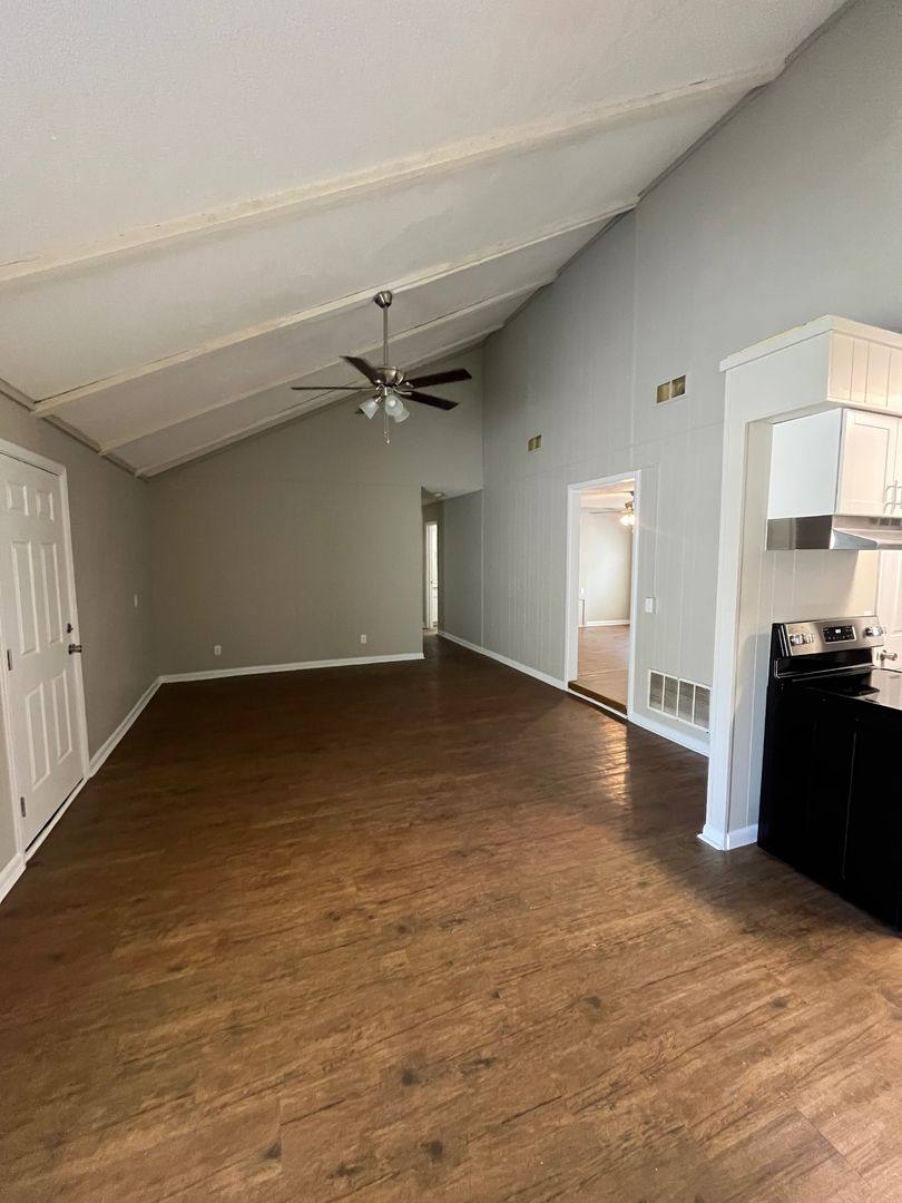 Apartment for rent at 198 Wendwood Dr, Statesboro, GA 30458