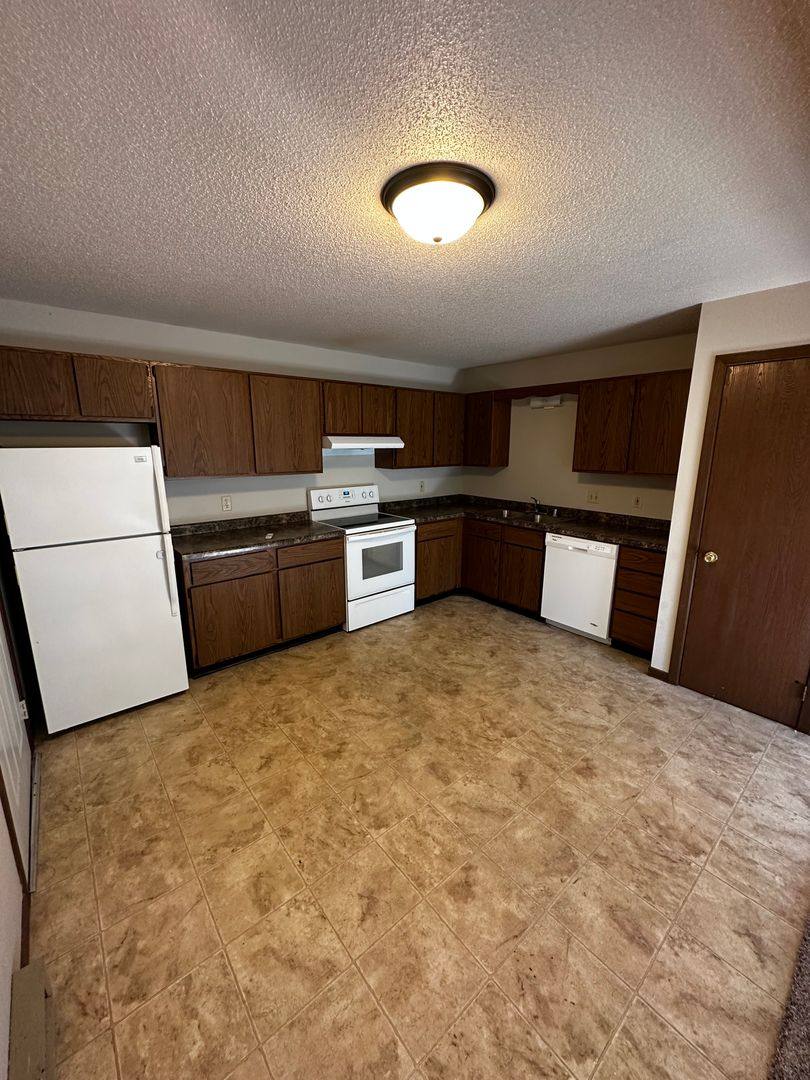 Apartment for rent at 1144-1166 Sunset Lane, Altoona, WI 54720