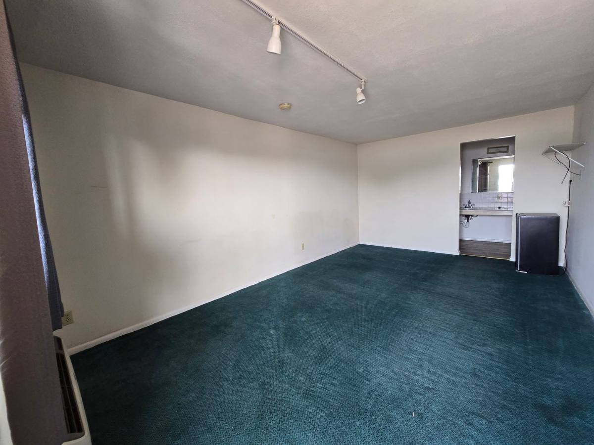 Apartment for rent at 15 N 5th, Miles City, MT 59301