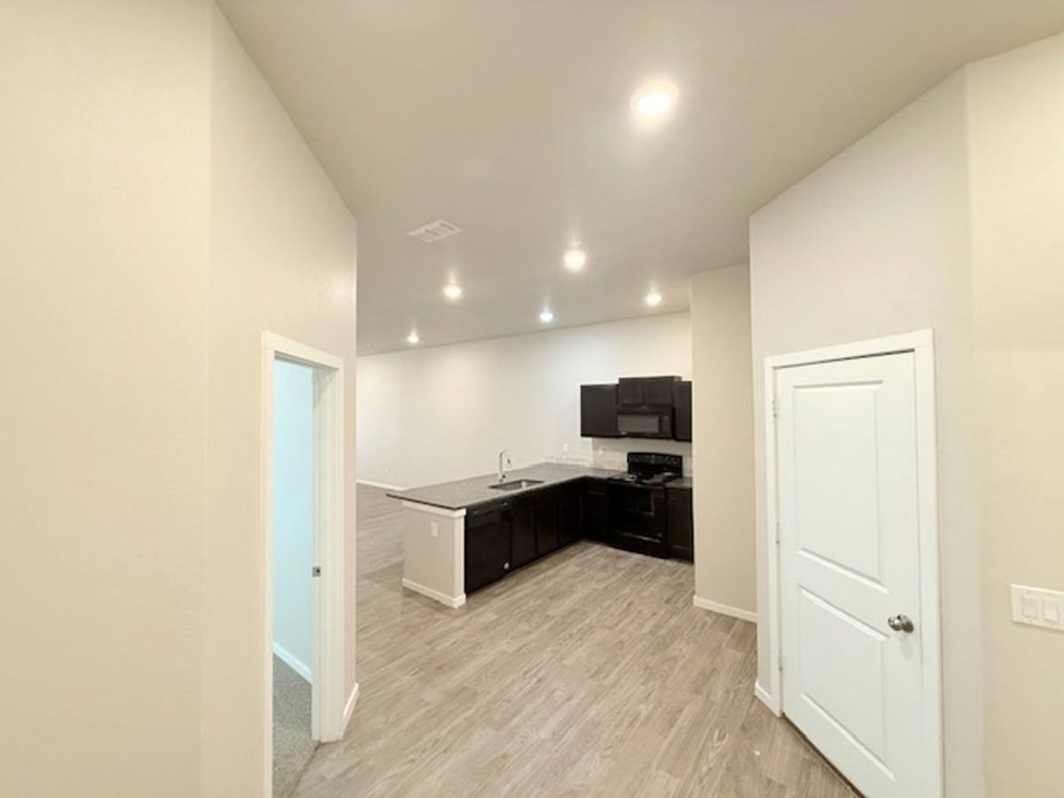 Apartment for rent at 7051 96th St, Lubbock, TX 79424