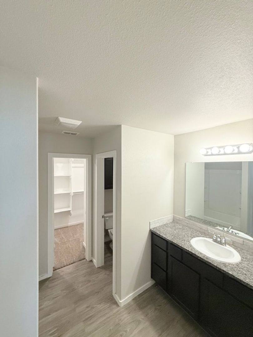 Apartment for rent at 7051 96th St, Lubbock, TX 79424