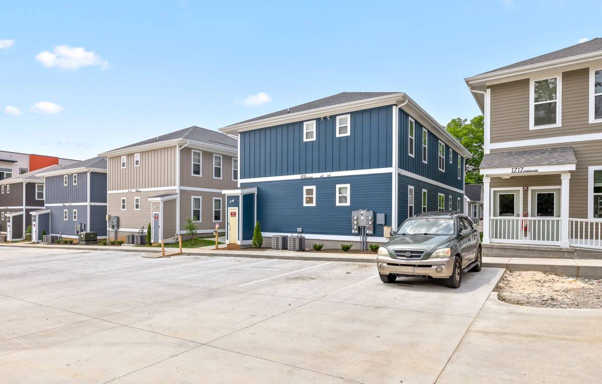 Apartment for rent at 1715 Union Ave, Chattanooga, TN 37404