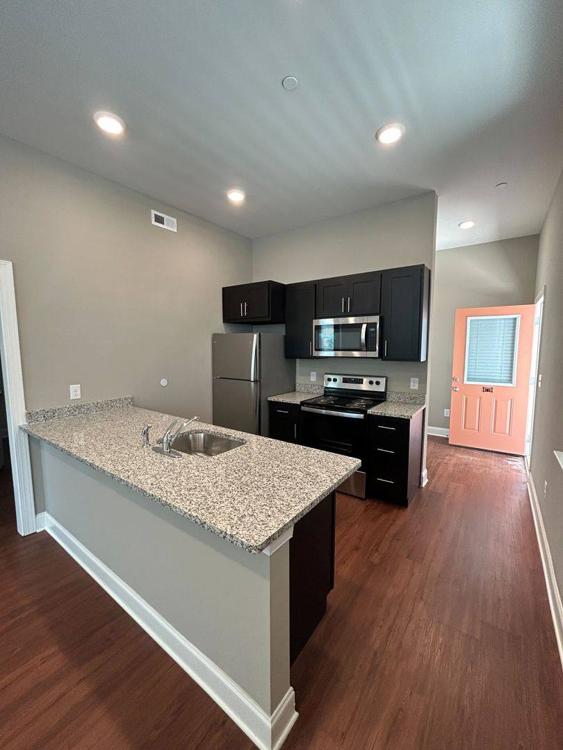 Apartment for rent at 1715 Union Ave, Chattanooga, TN 37404