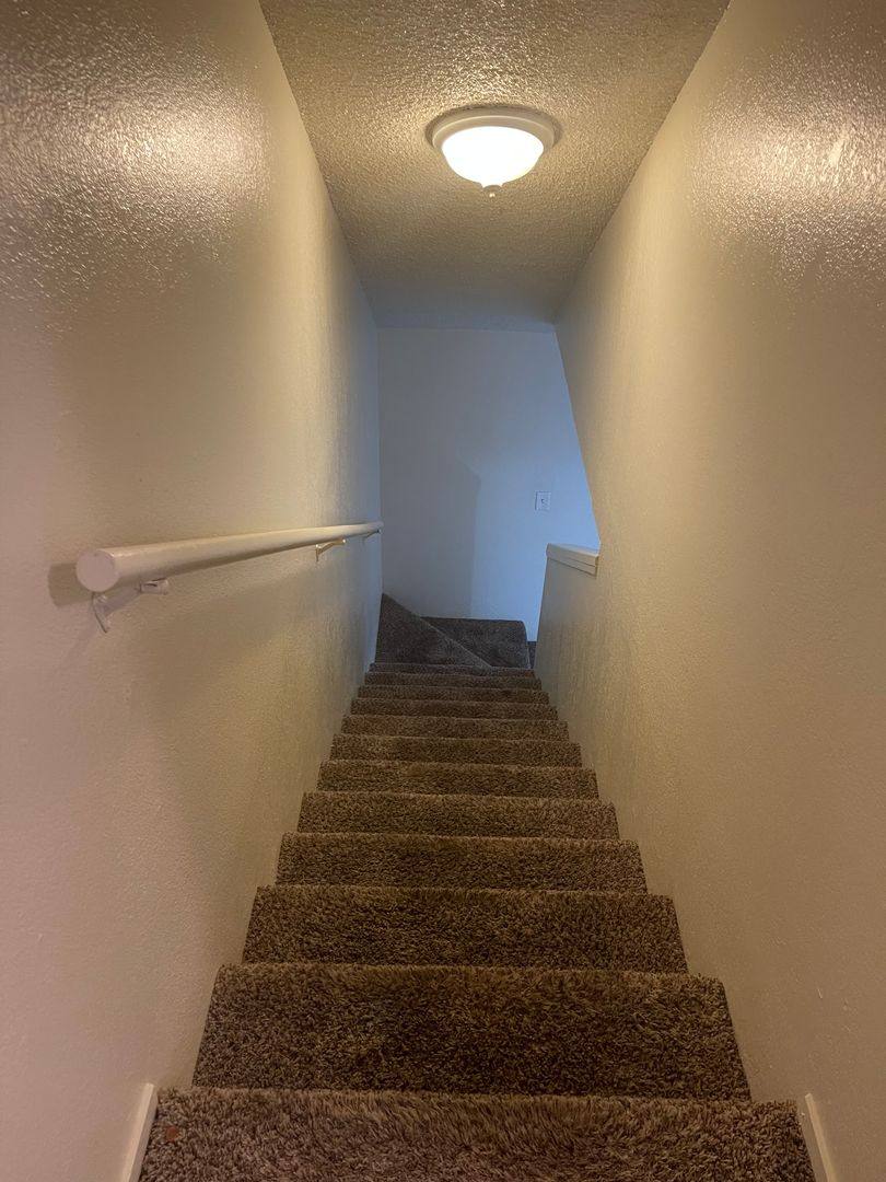 Townhouse for rent at 2270 Blossom St, Dos Palos, CA 93620