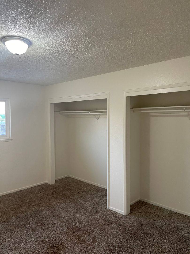 Townhouse for rent at 2270 Blossom St, Dos Palos, CA 93620