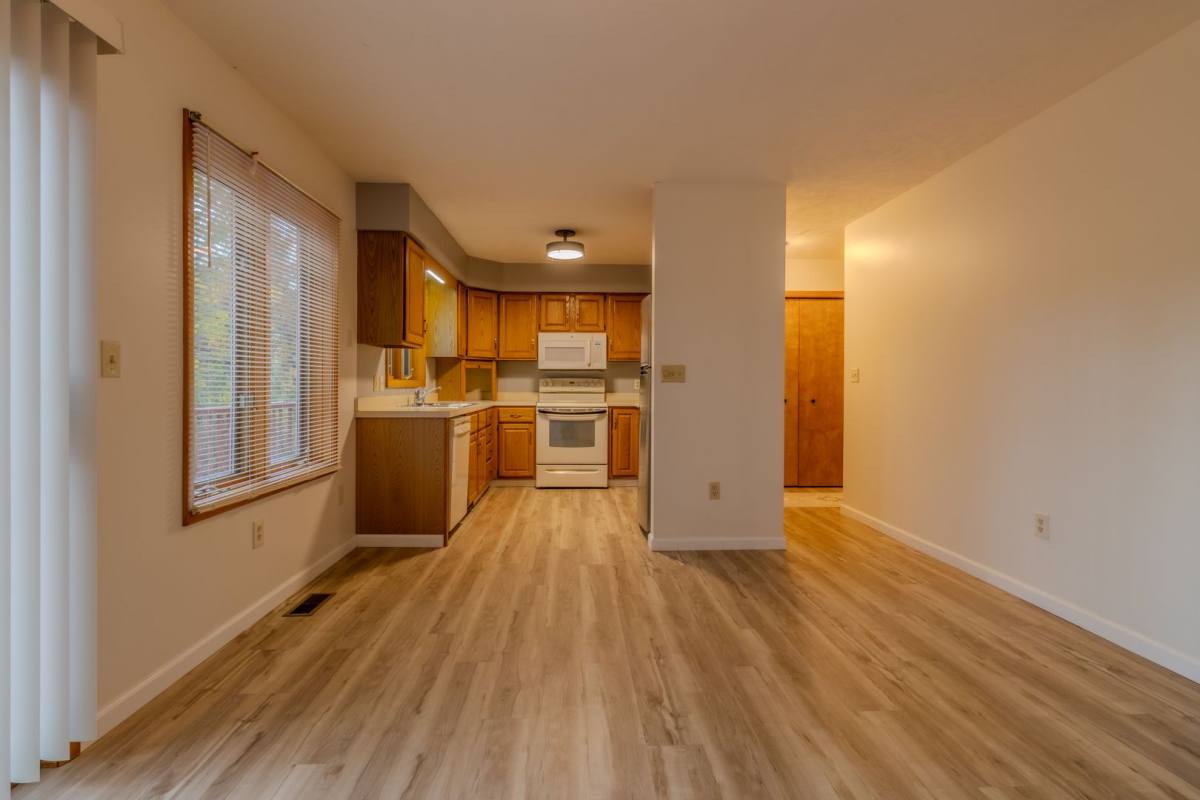 House for rent at 4227 Summerhill Rd, Traverse City, MI 49684