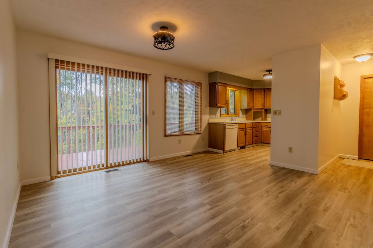 House for rent at 4227 Summerhill Rd, Traverse City, MI 49684