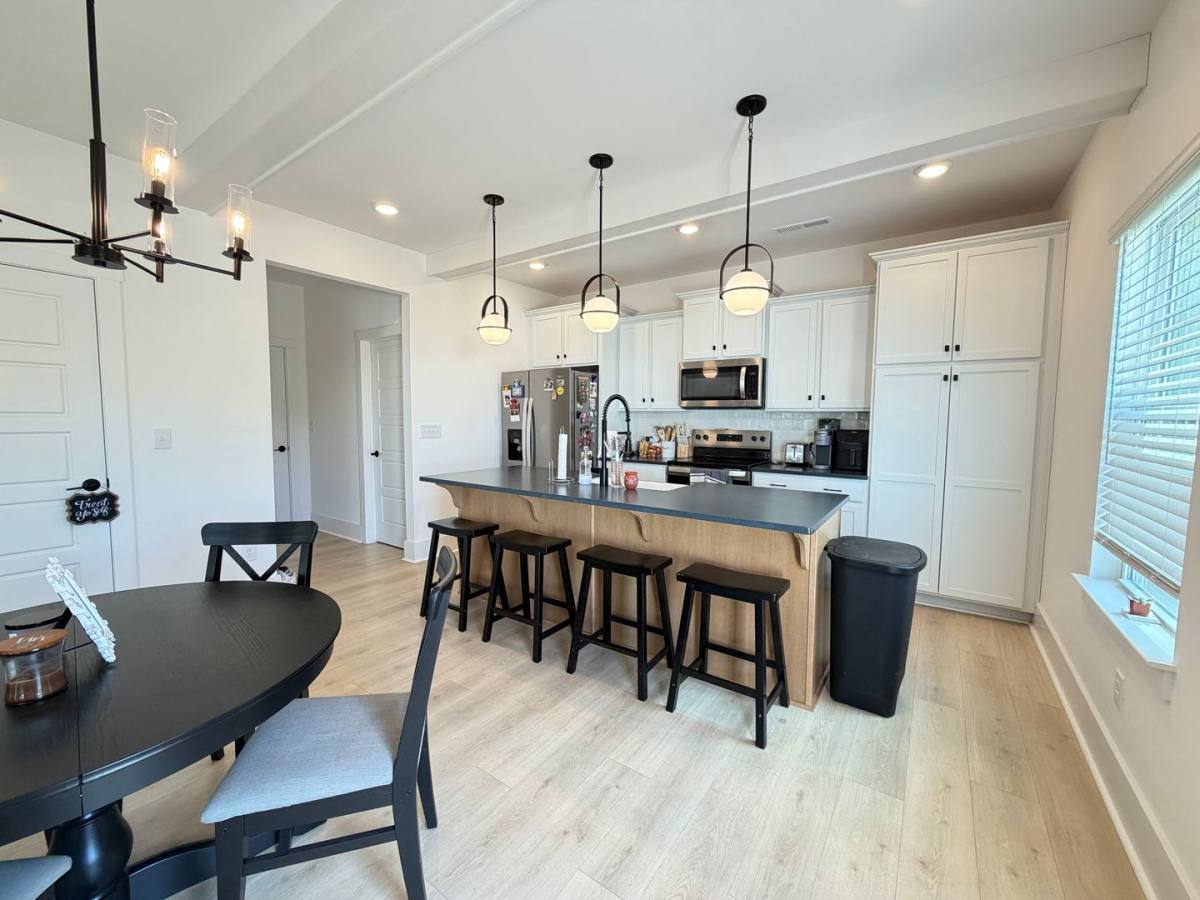 House for rent at 5108 Efird Draw Dr, Mount Holly, NC 28120