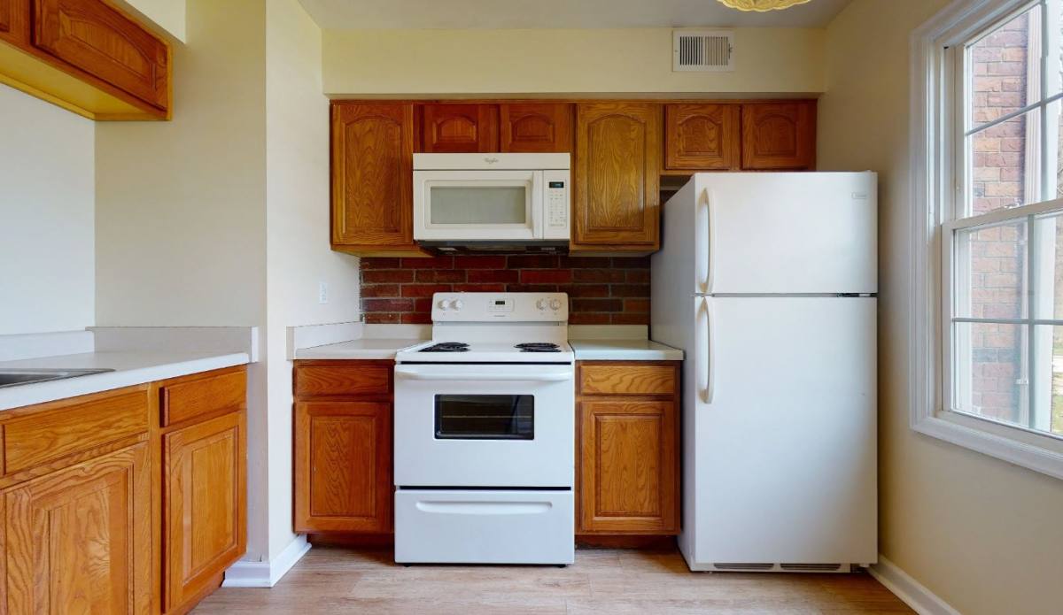 Apartment for rent at Carriage Hill Townhomes, 5765 Georgetown Dr, Erie, PA 16509
