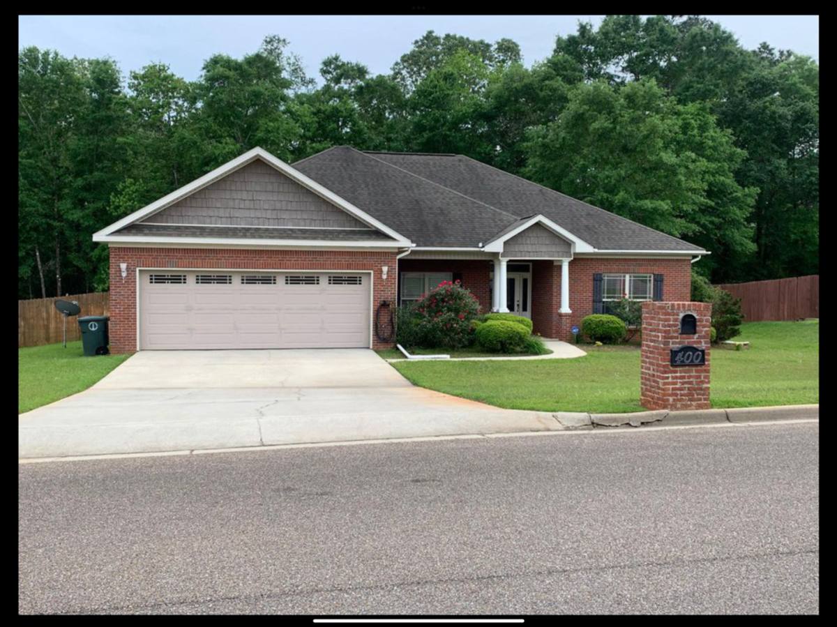 House for rent at 400 Valley Chase Dr, Enterprise, AL 36330