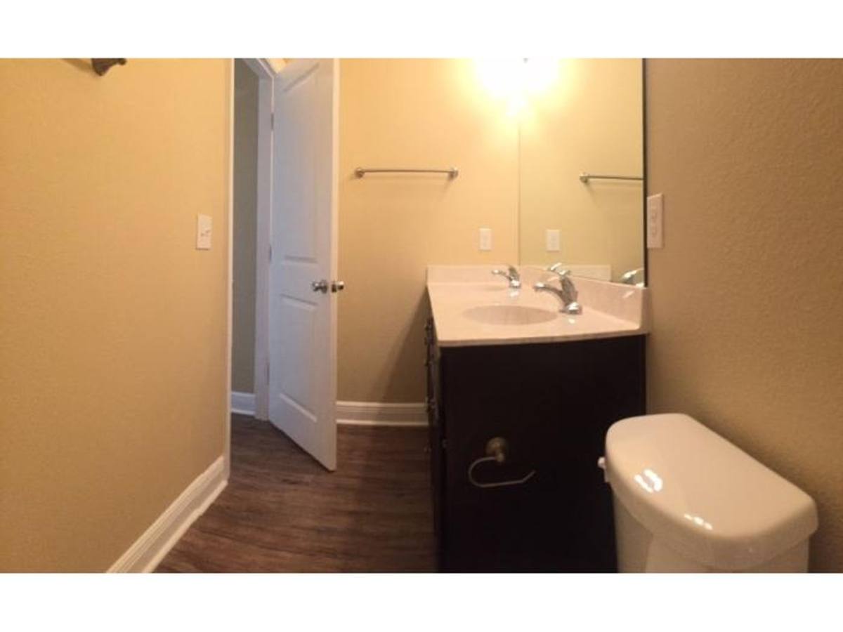 Townhouse for rent at 70-100 Scranton St, Fort Walton Beach, FL 32547