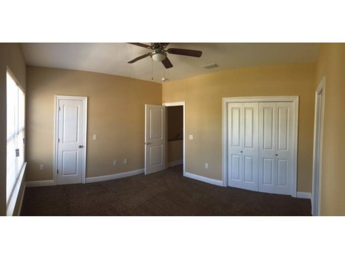 Townhouse for rent at 70-100 Scranton St, Fort Walton Beach, FL 32547