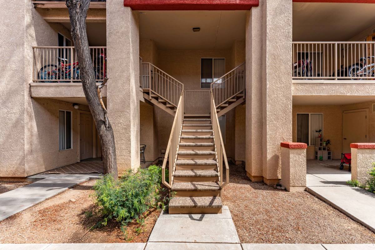 Apartment for rent at 1091 W Beta St, Green Valley, AZ 85614
