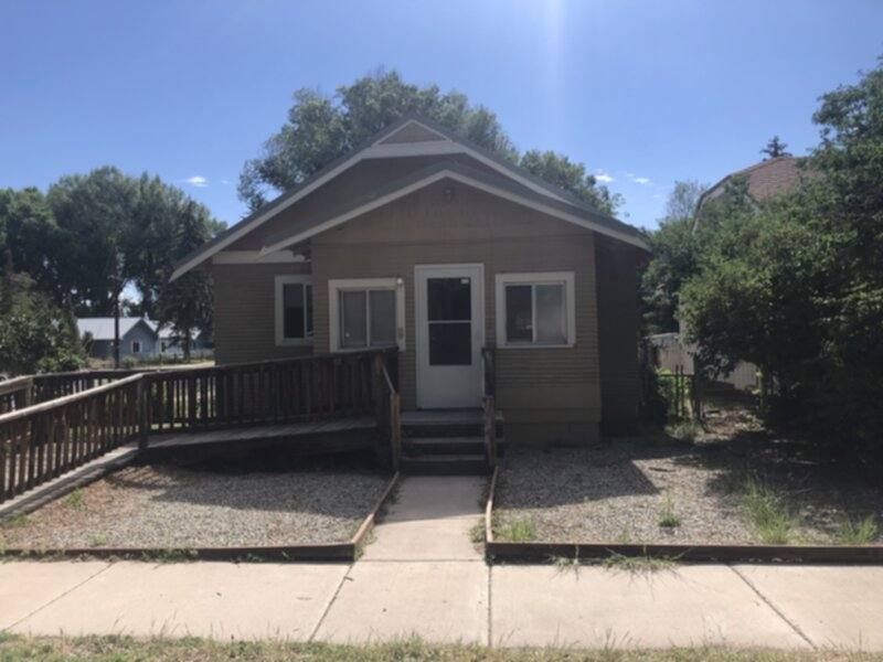 House for rent at 102 Ross Ave, Alamosa, CO 81101