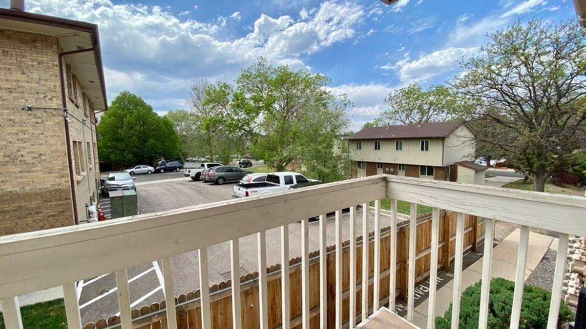 Apartment for rent at 551 W Prentice Ave, Littleton, CO 80120