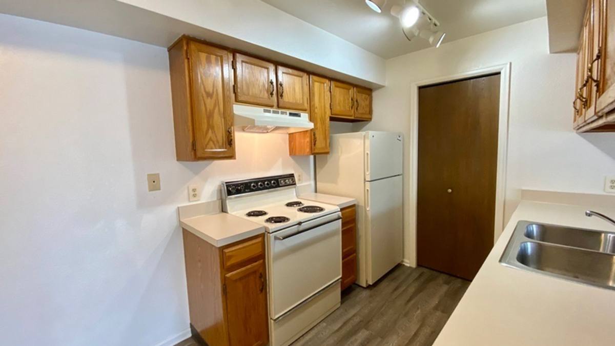 Apartment for rent at 551 W Prentice Ave, Littleton, CO 80120